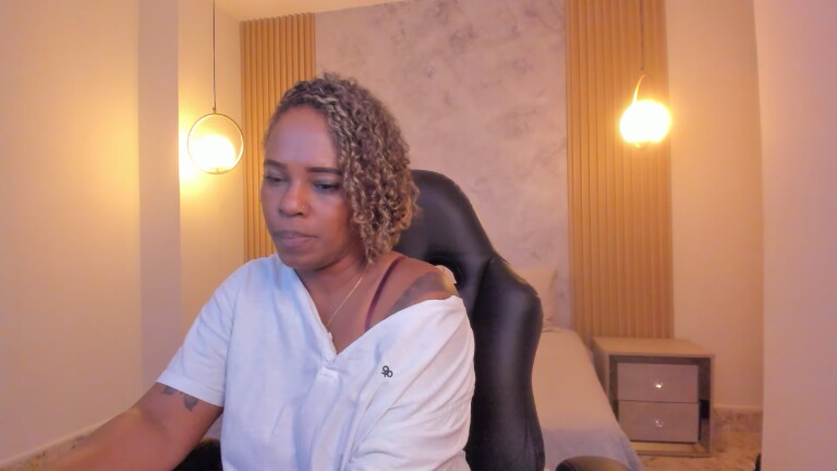 AyanaBrown's Streamate show and profile