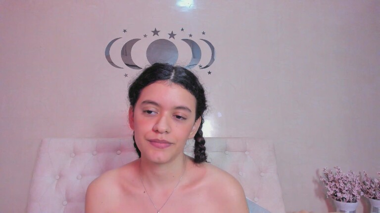 EmiliaJons's Streamate show and profile