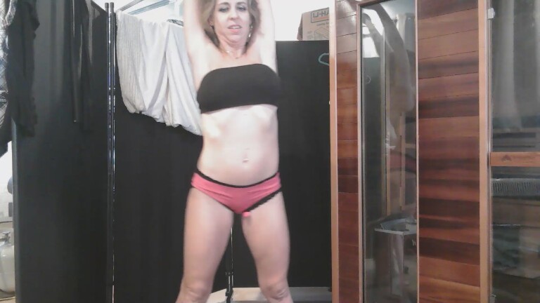 StellaDoesYoga's Streamate show and profile