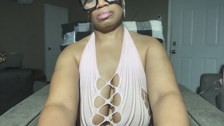 LusciousLoving's Streamate show and profile