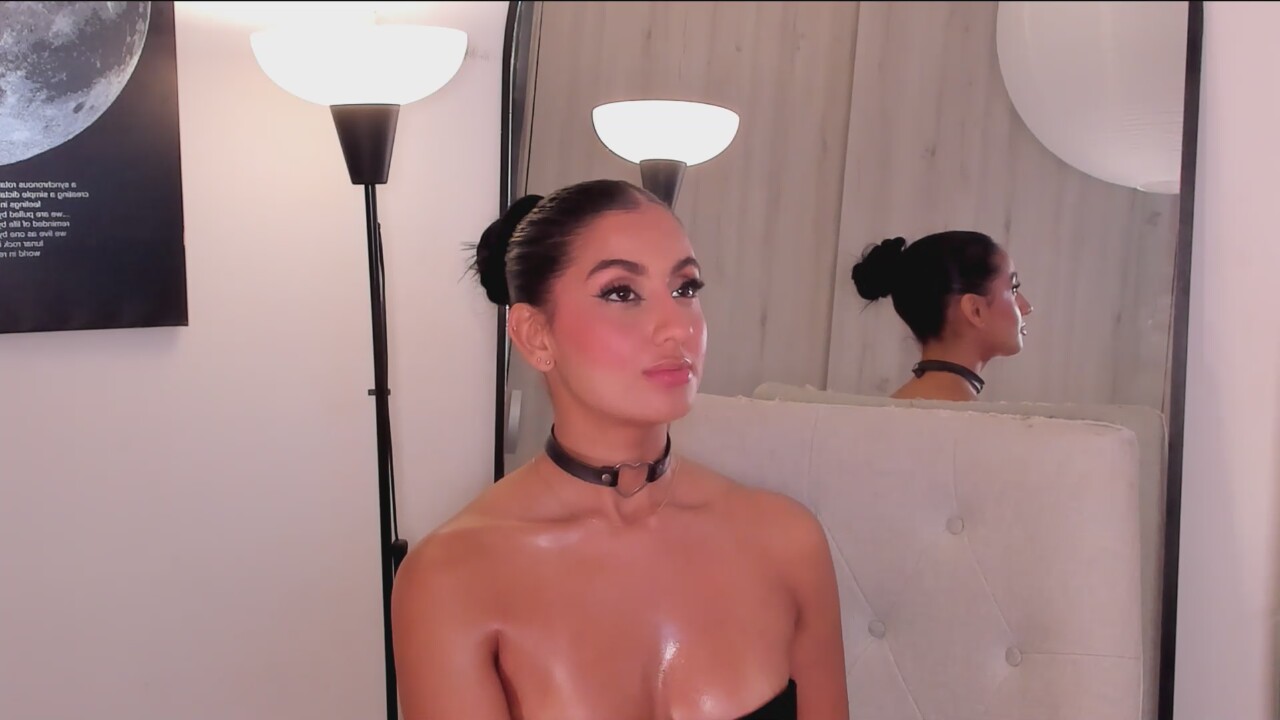 Nina_Cravizz