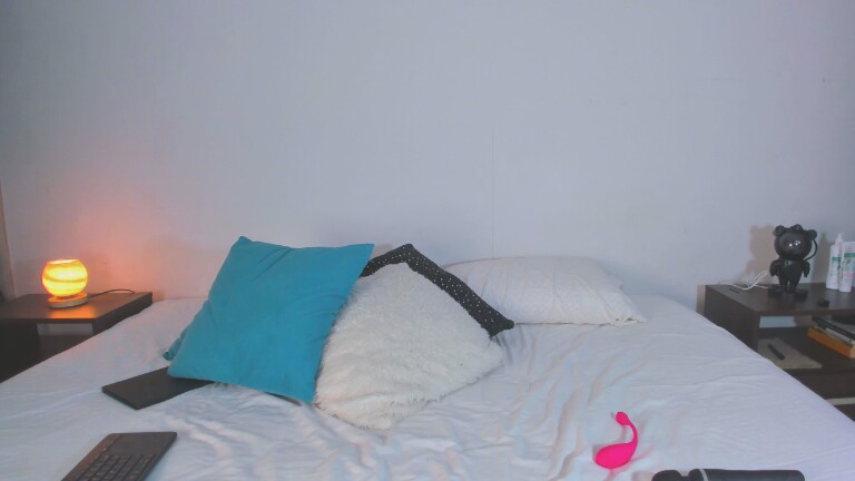 StephanyGray's Streamate show and profile