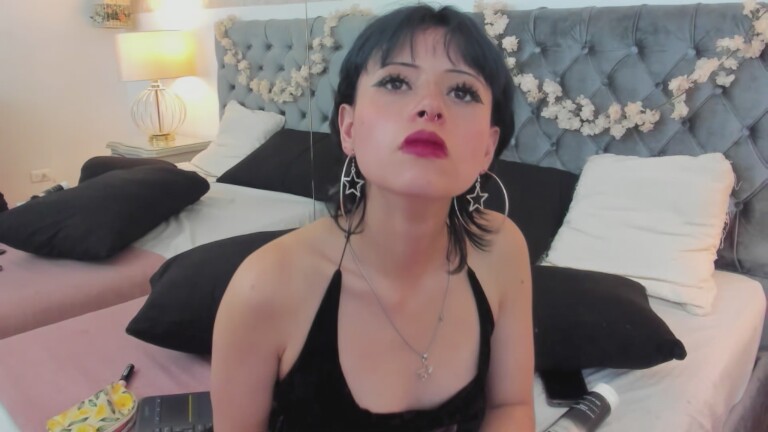 VioletteClain's Streamate show and profile