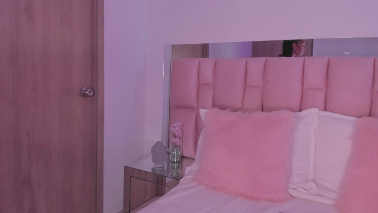 AriaMatheuss's Streamate show and profile