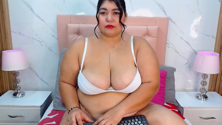 Mia_Thick's Streamate show and profile