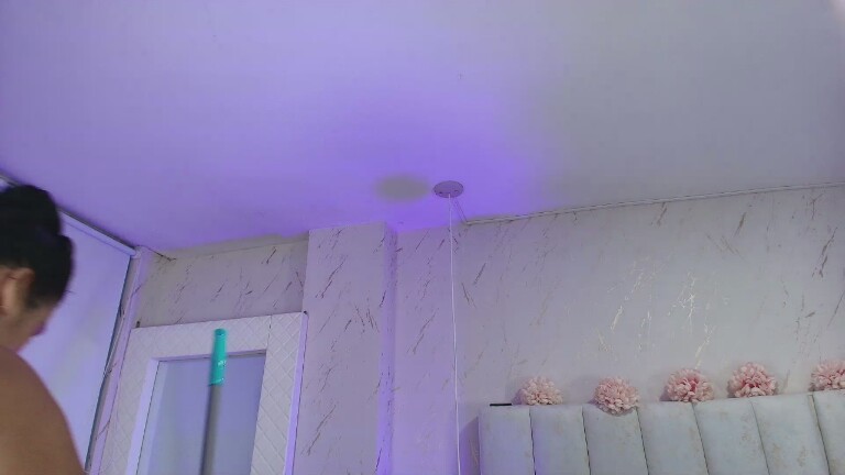 BETTY_BOOGB's Streamate show and profile