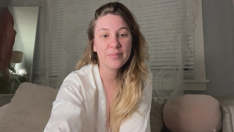 leoqueen1111's Streamate show and profile