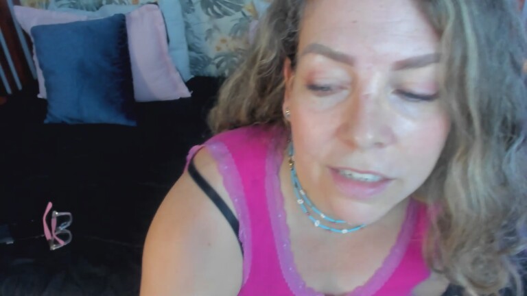 DominicaFrost's Streamate show and profile