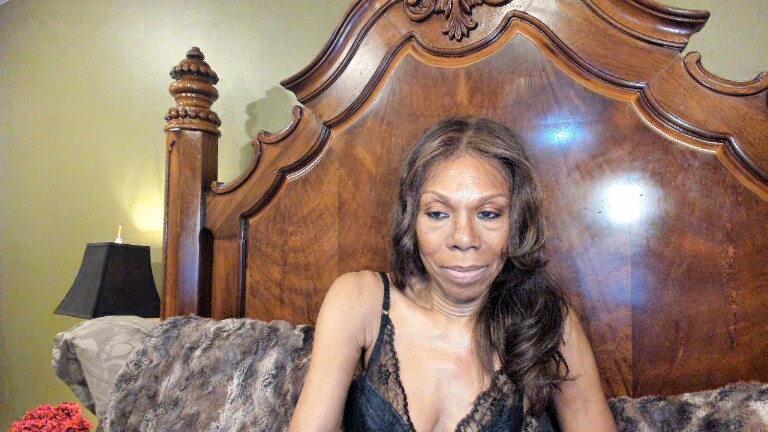 DaniellesLipService's Streamate show and profile