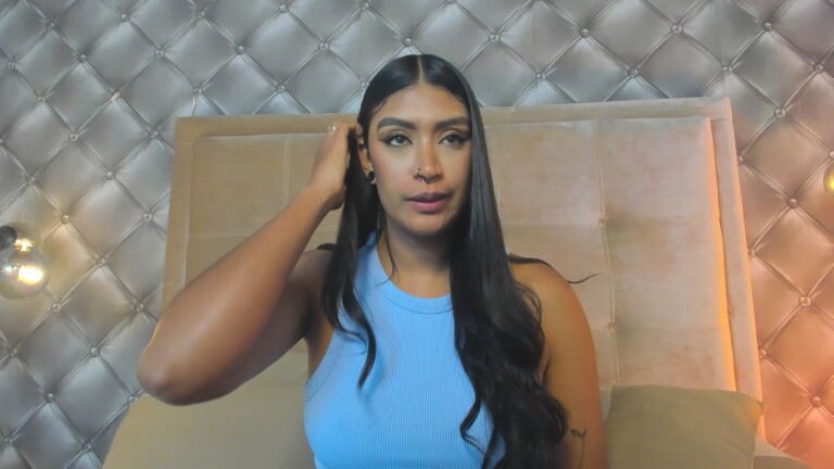 Emmily_Coopers's Streamate show and profile