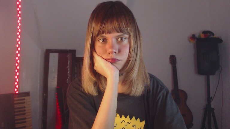 VictoriaDinucci's Streamate show and profile