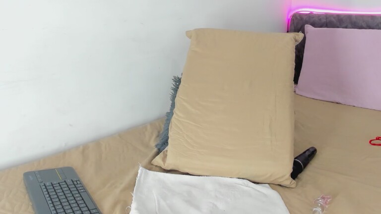 Babe_Collins's Streamate show and profile