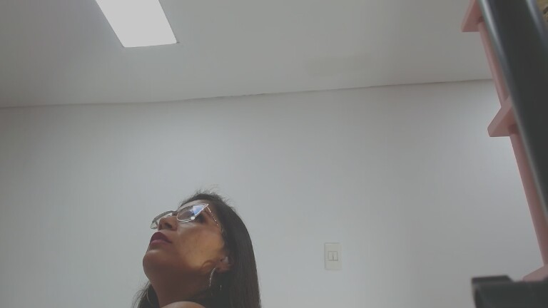 LunaDumont's Streamate show and profile