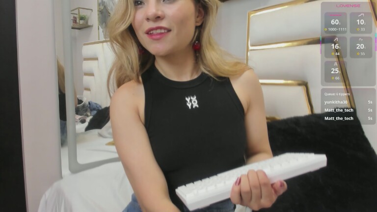 nalarosse's Streamate show and profile