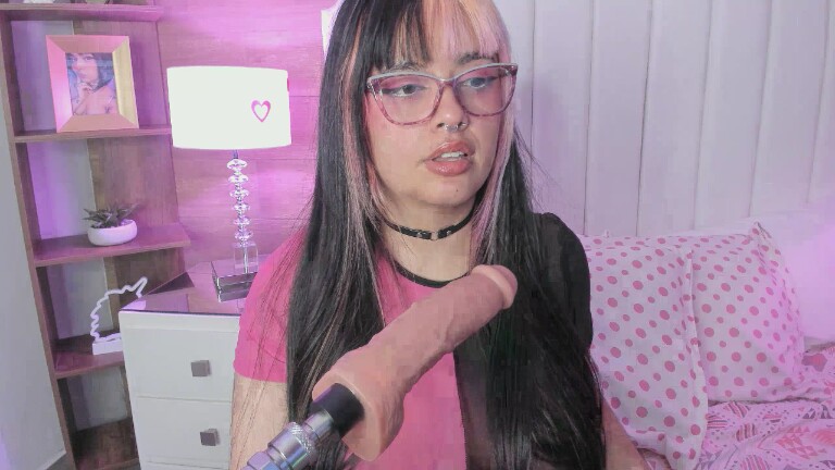 MaddieWaves's Streamate show and profile