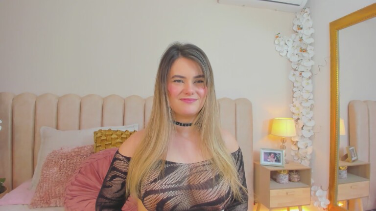 SelenaMontreall's Streamate show and profile