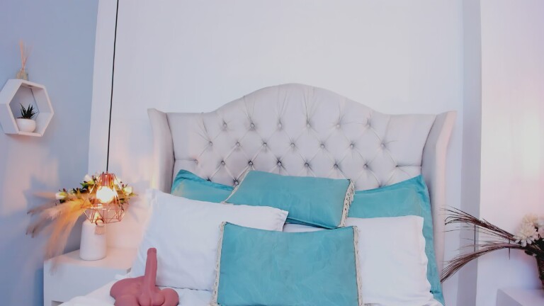 StephanieRamirez's Streamate show and profile