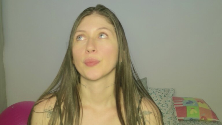 EmmaShaykk's Streamate show and profile