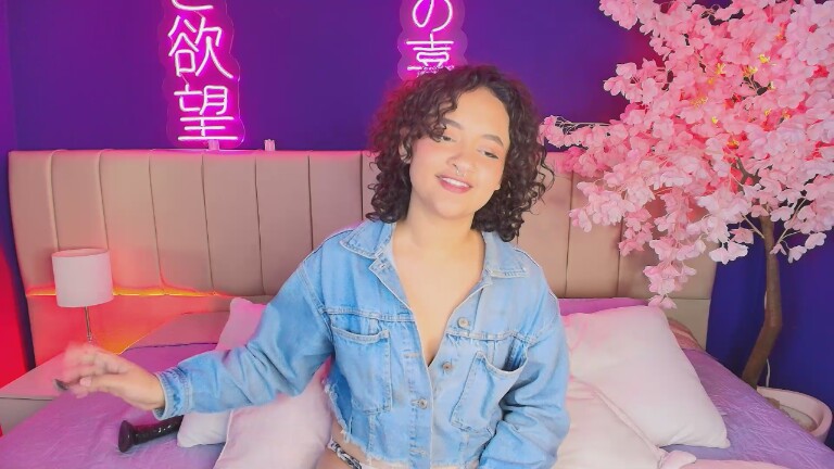 ZarahRosse's Streamate show and profile