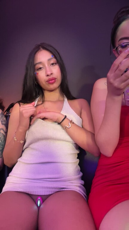 AlejandraSanz's Streamate show and profile