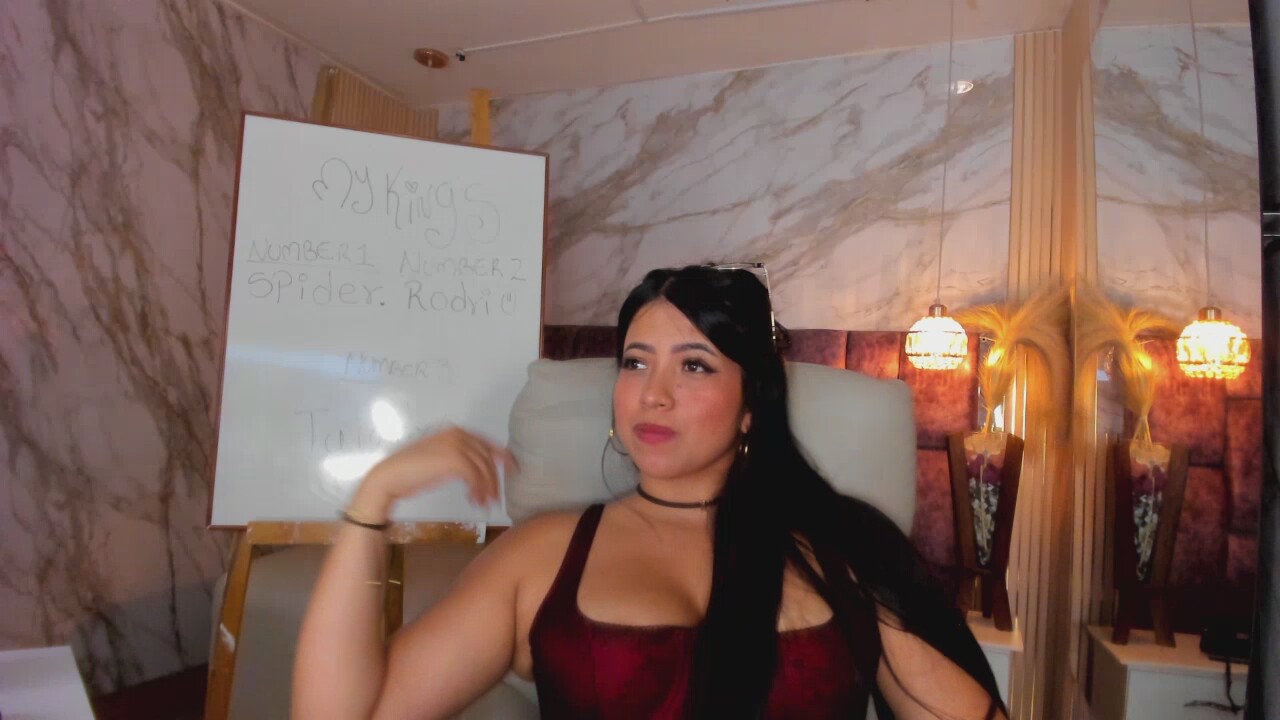 KiaraVegaa