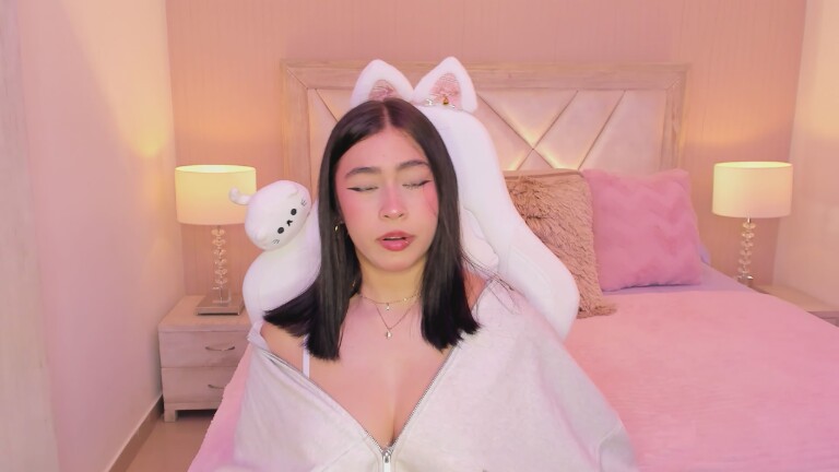 SophiaColinns's Streamate show and profile