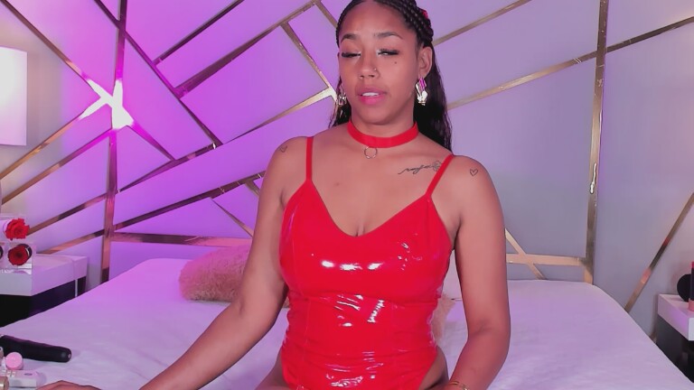 KiraHill's Streamate show and profile