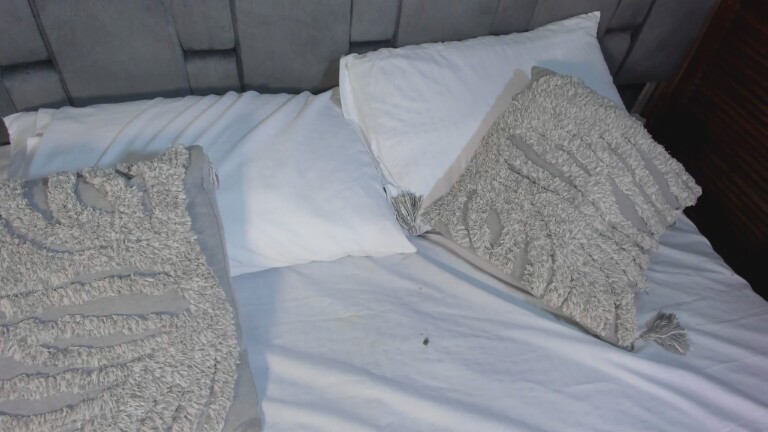 ZoeySpeart's Streamate show and profile