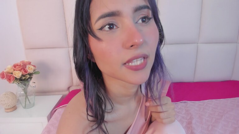 SamanthaLevy's Streamate show and profile