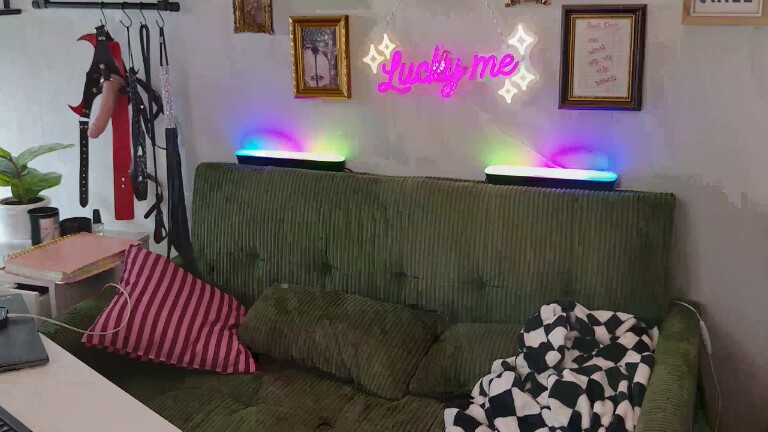 Lilly_Vanilla's Streamate show and profile