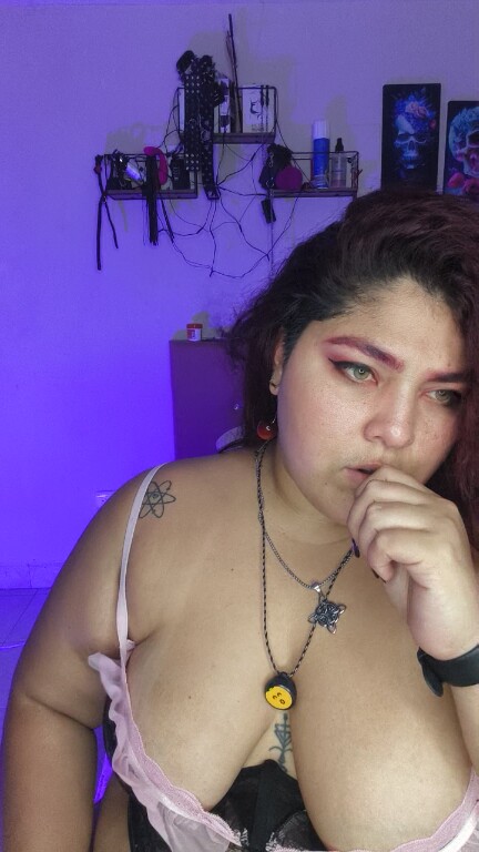 Kendra_lil_evil's Streamate show and profile