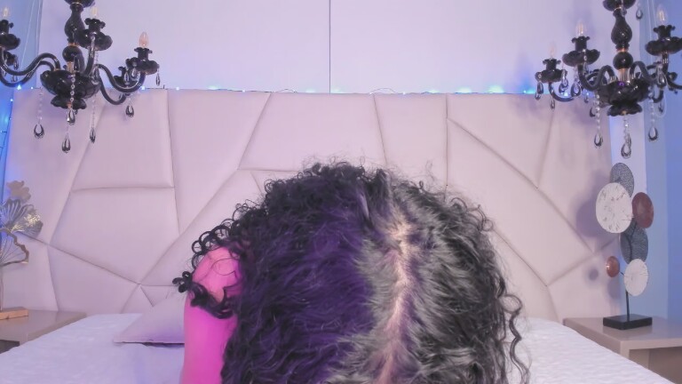 ScarlettFlever's Streamate show and profile