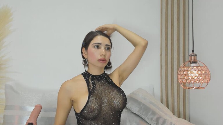 BellaSweet's Streamate show and profile