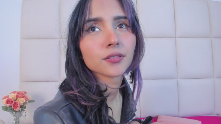 SamanthaLevy's Streamate show and profile