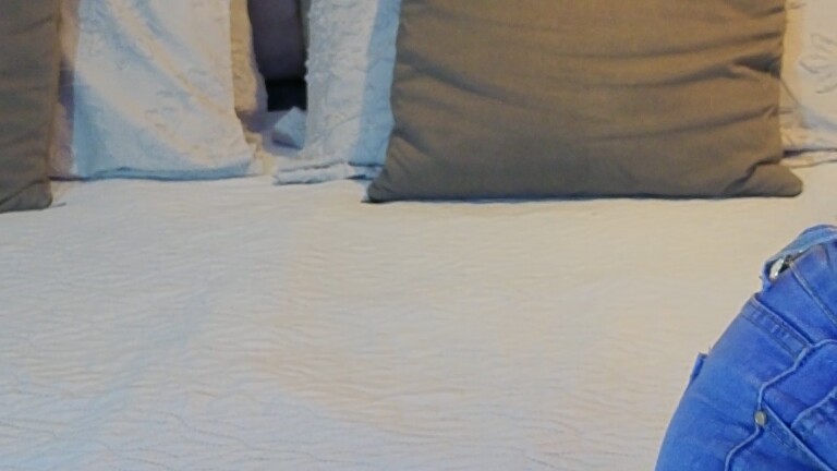 AmbarPrada3x's Streamate show and profile