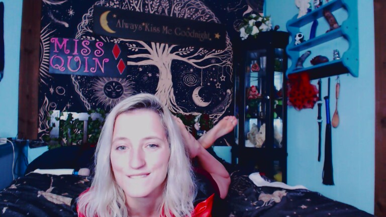 MissQuinCam's Streamate show and profile