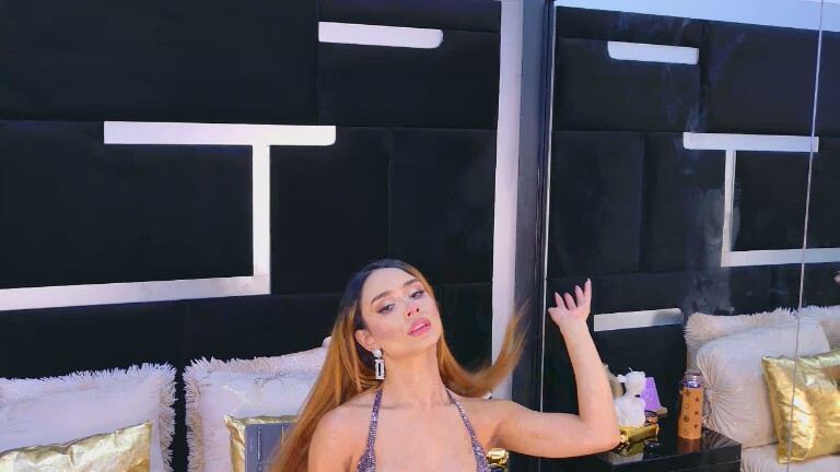 AlanaFerrara's Streamate show and profile