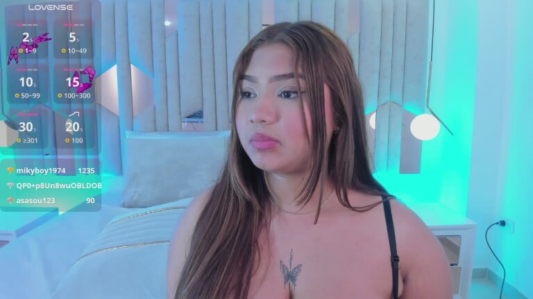 sofi_zaens's Streamate show and profile