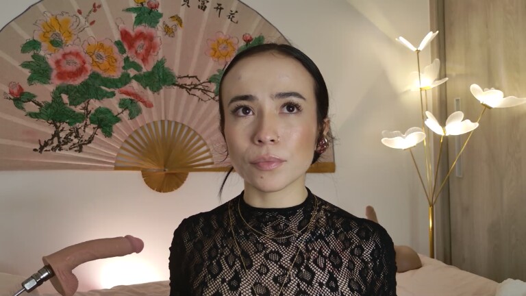 SweetSara33's Streamate show and profile