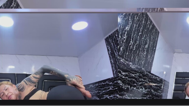 Ladyy_Scarlett's Streamate show and profile