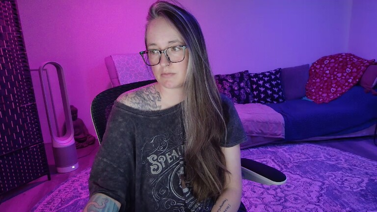 FoxyFarrah's Streamate show and profile