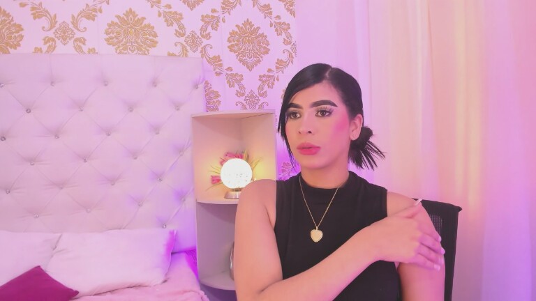 EMA_LAMBERT's Streamate show and profile