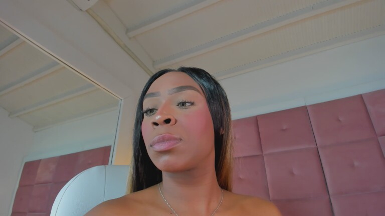 hollyBrisstol90's Streamate show and profile